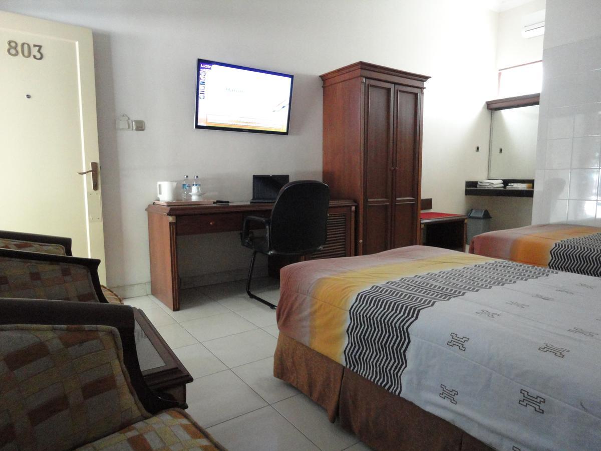 Langensari Hotel Cirebon Kültér fotó