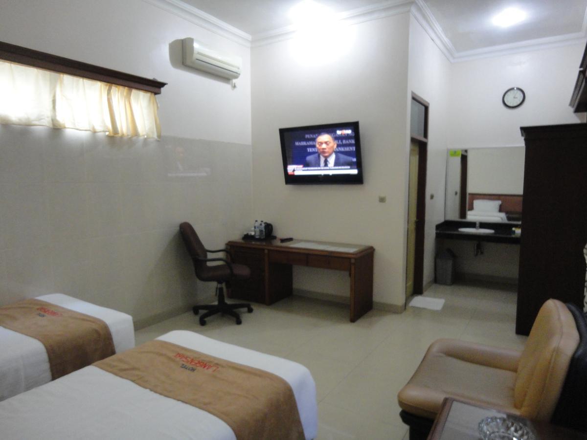 Langensari Hotel Cirebon Kültér fotó