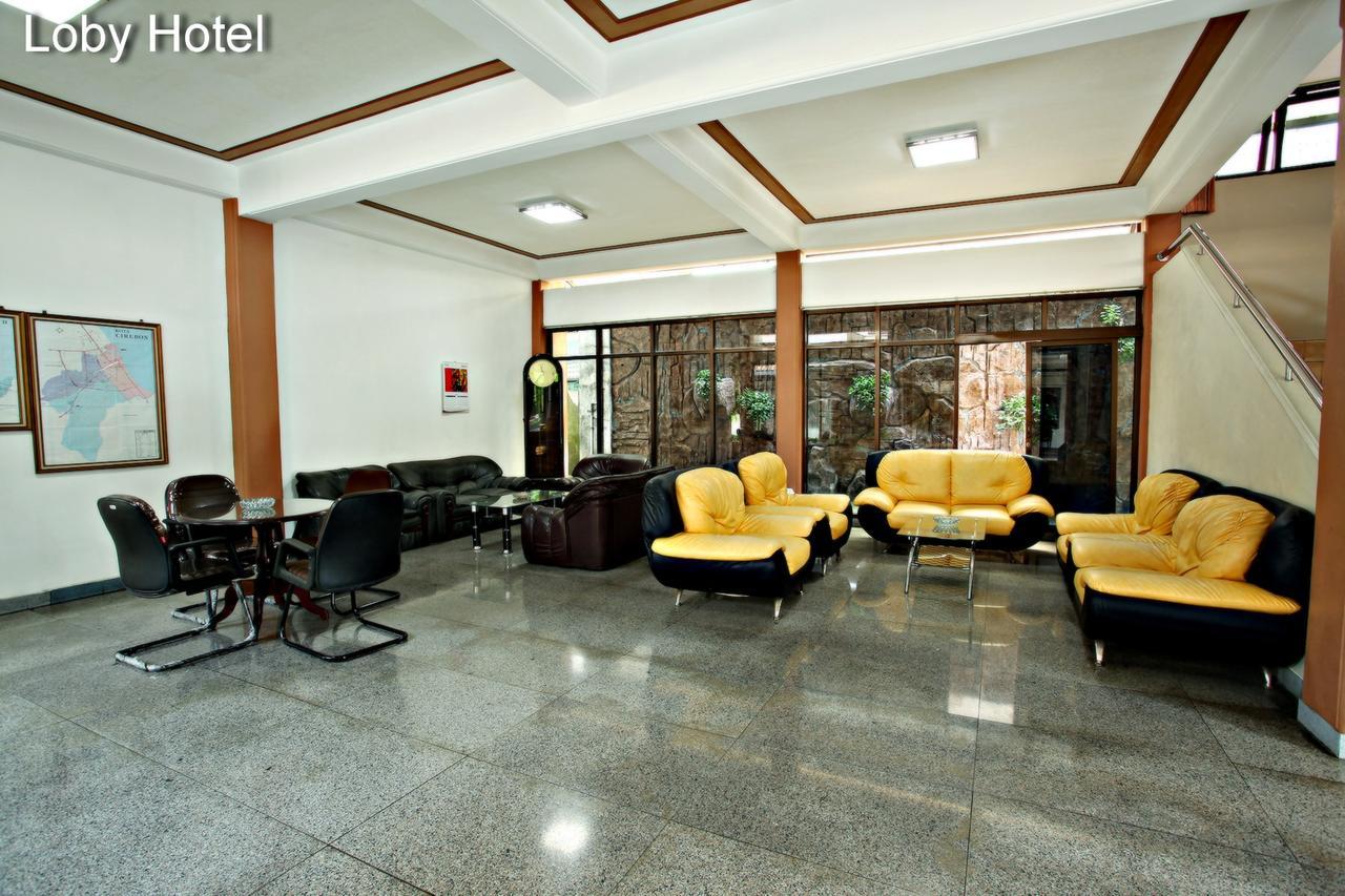 Langensari Hotel Cirebon Kültér fotó