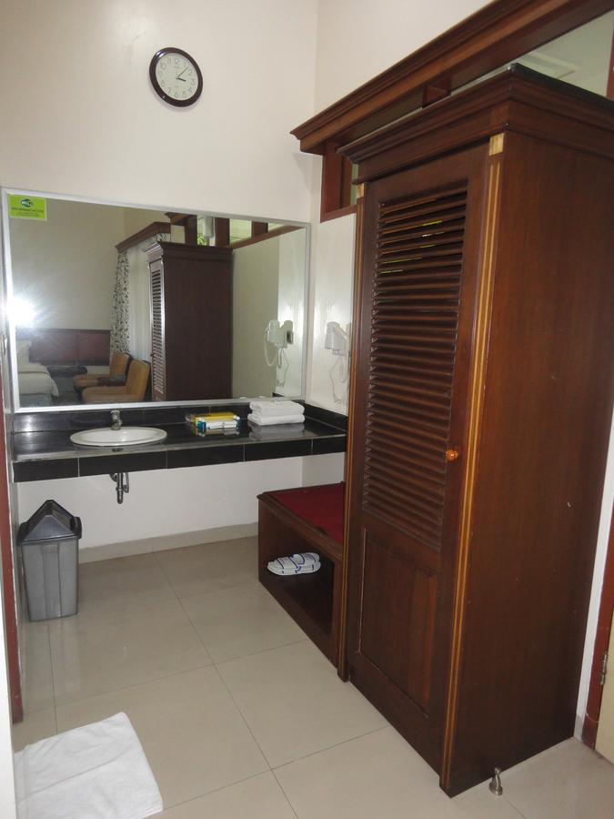 Langensari Hotel Cirebon Kültér fotó